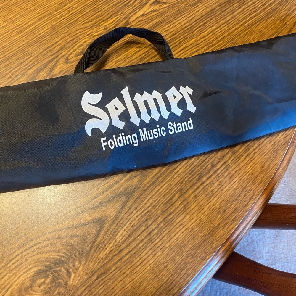 Selmer folding music stand
